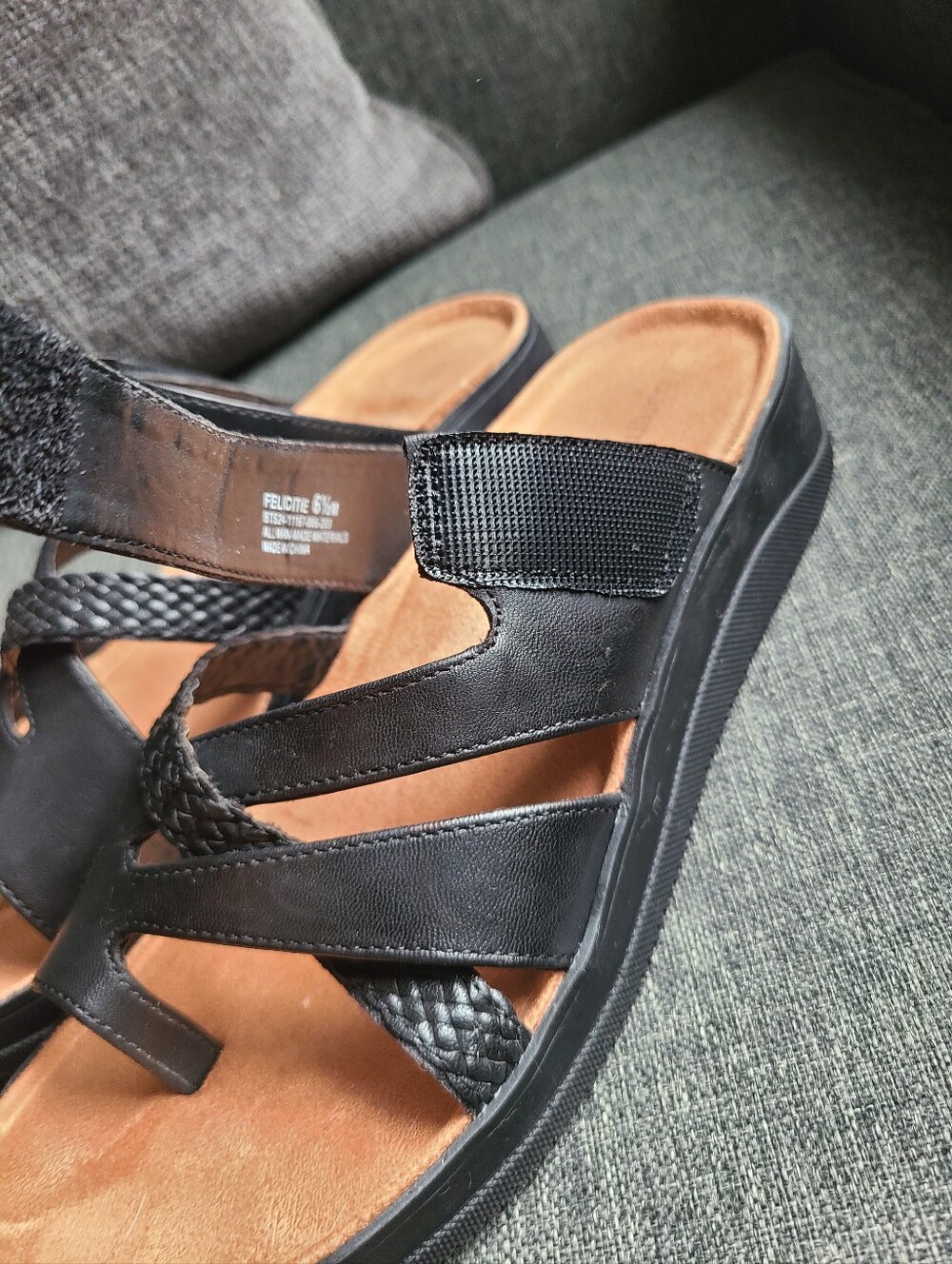 Black Strappy Slide Sandals with Braided Detail- Baretraps Felicitie Size 6.5 M - Picture 8 of 10